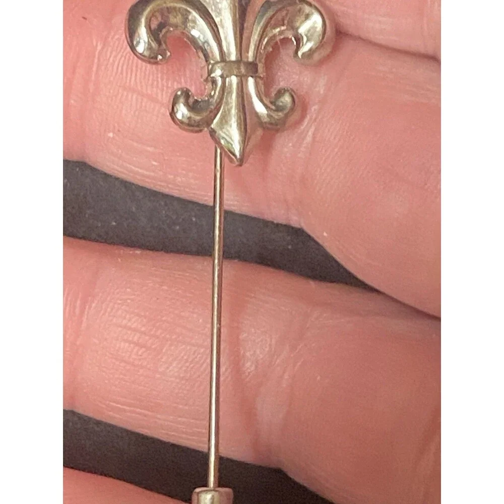 Vintage Fleur De Lis Stick Pin Lapel Pin Silver Tone French Lily Brooch Unisex